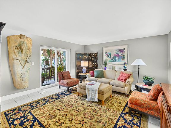 3rd image of 4001 NE 14th Avenue