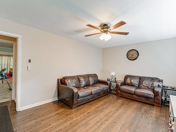 4th image of 4631 Northland Ln