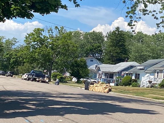 5th image of 196 Jayne Ave