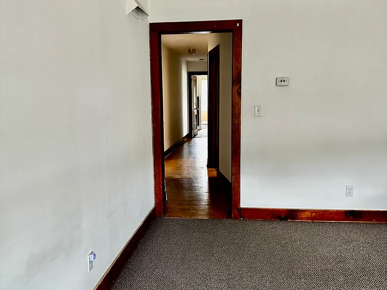 305 School St — Photo 17