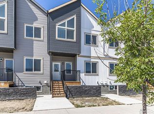 1463 E Cornerstone Blvd NE, Calgary, AB T3N1R9