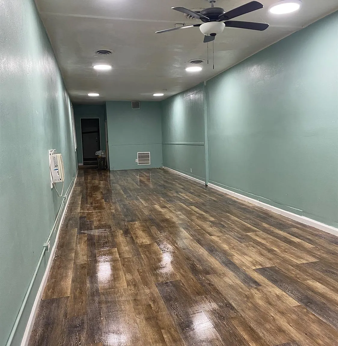 1 bed, 900 sqft, $1,000 — Photo 2