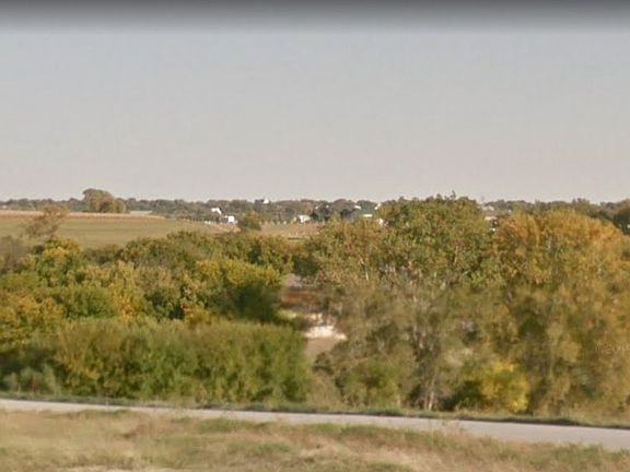 4th image of 23151 Shiloh Dr