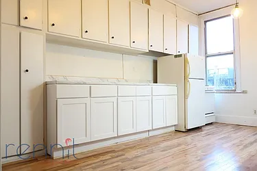 Rented by Rennit Inc.