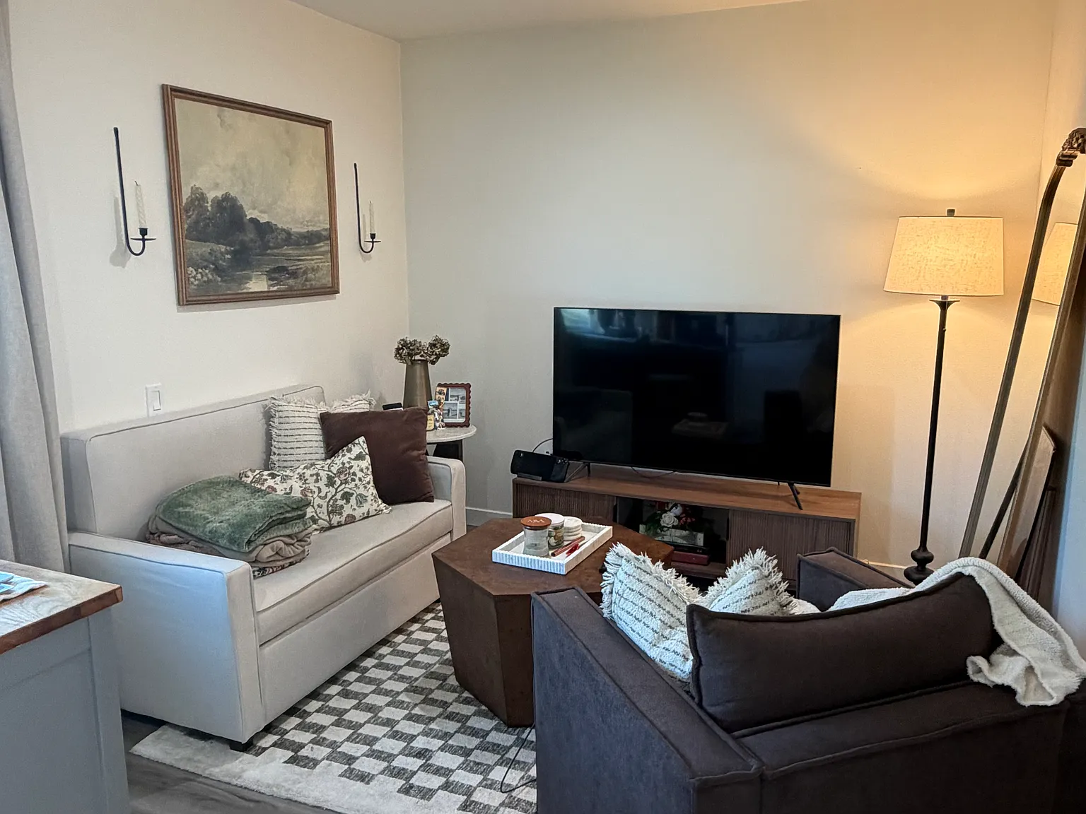 1 bed, 600 sqft, $2,200 — Photo 2