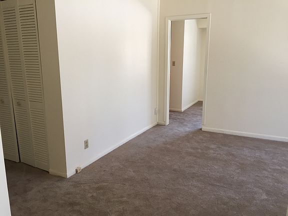 5th image of 501-2F N Barry Ave APT 2F