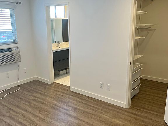 4th image of 11670 Chenault St #1-D