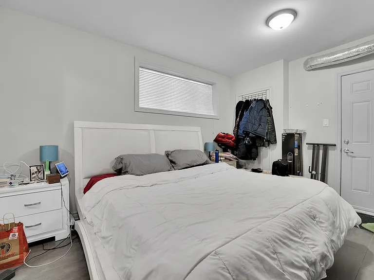 123 Queen Mary St #4 — Photo 12