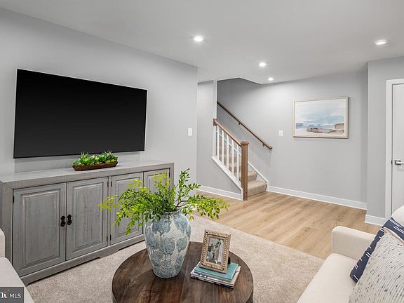 2nd image of 1810 Jovial Dr