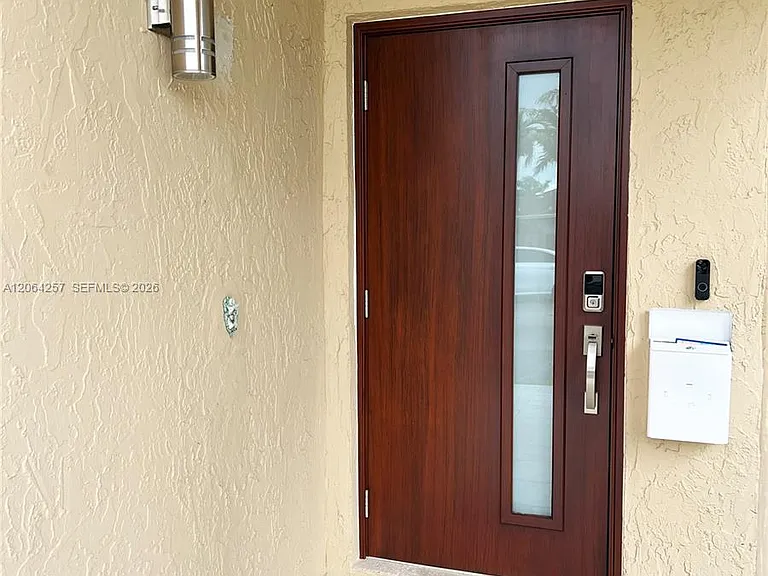 955 NW 106th Avenue Cir — Photo 31