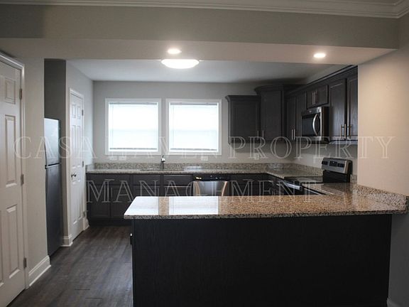 4th image of 2802 W Walnut St #5