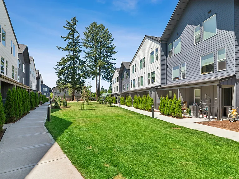Fir Grove Townhomes — Photo 27