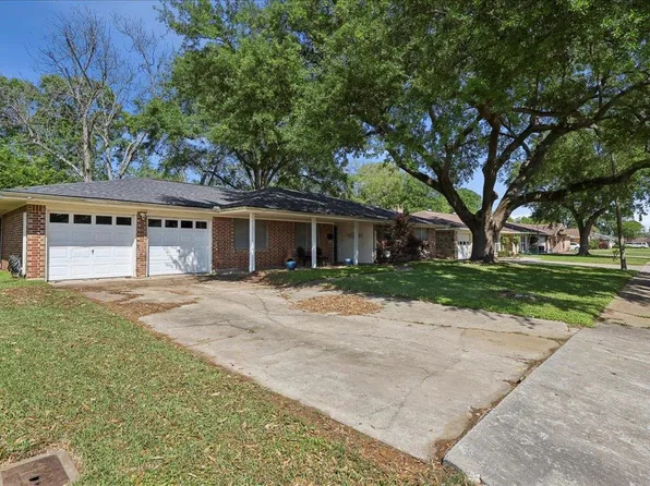 684 E Kitchen, Port Neches, TX 77651