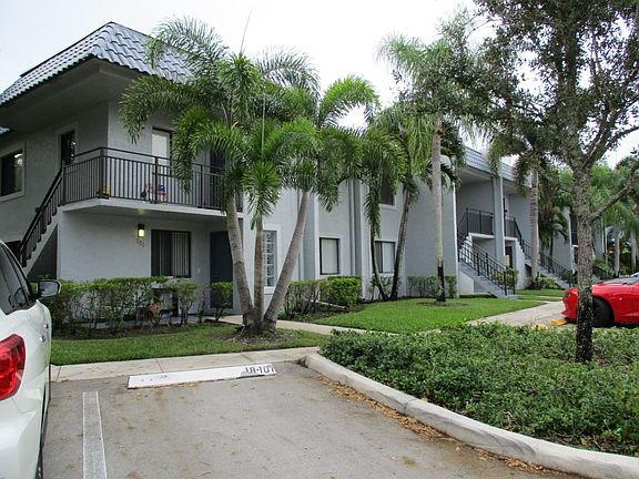 3rd image of 16571 Blatt Blvd APT 204
