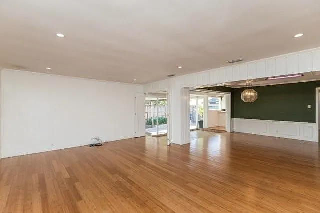 4 bed, 3.0 bath, 2197 sqft, $3,100 — Photo 4