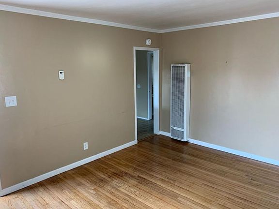 3rd image of 717 Torrance St