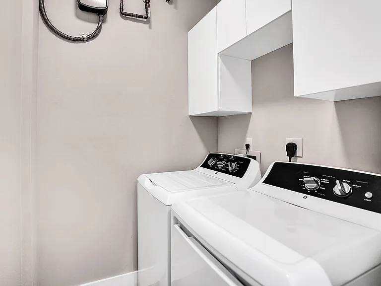 41 SW Seminole St #310 — Photo 4