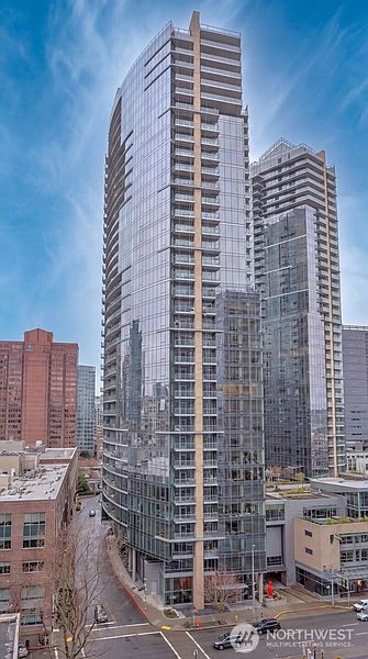 2nd image of 500 106th Avenue NE #1501