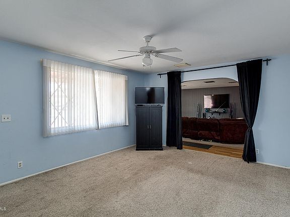 4th image of 620 N 74th St