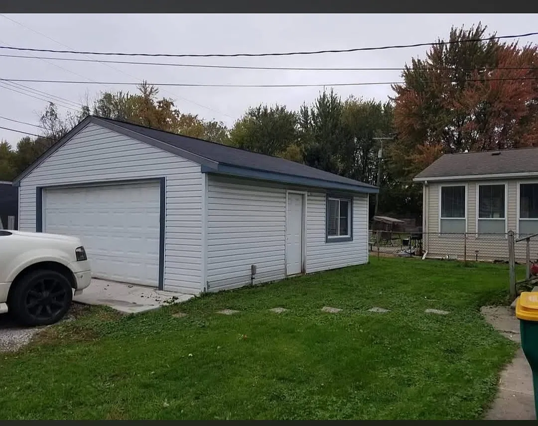 28456 Ecorse Rd — Photo 2
