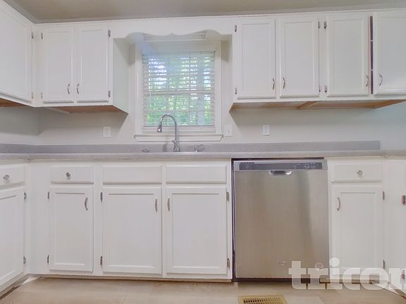 4th image of 321 Stratford Dr