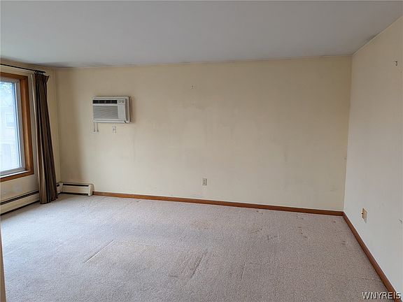 4th image of 3433 Harlem Rd #2