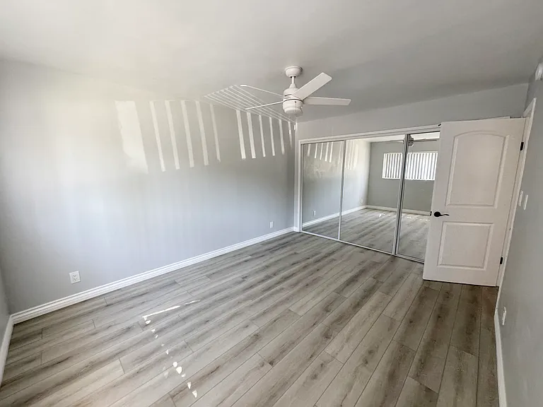 6911 Haskell Ave #108 — Photo 10