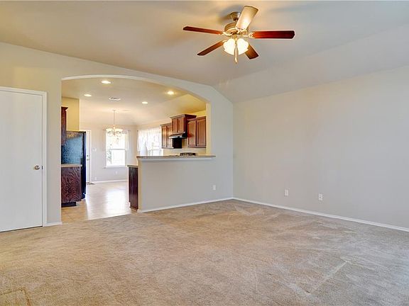 3rd image of 1100 Junegrass Ln