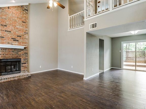 4th image of 315 Creekmeadow Ln