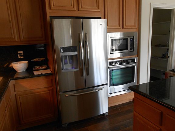 3rd image of 13513 Baxter Ct