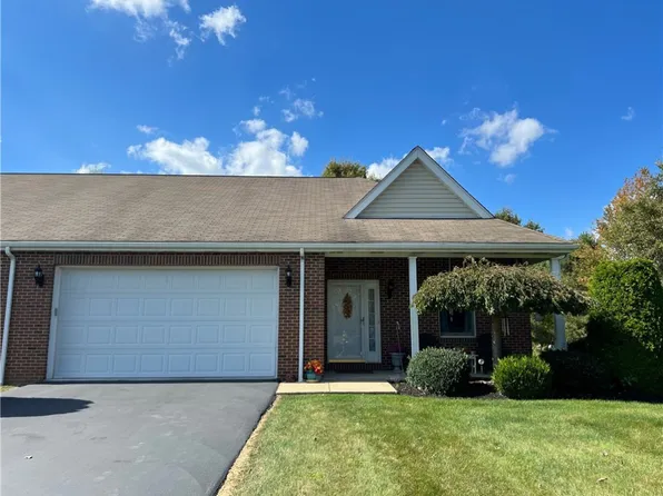 13 Manor Dr, Grove City, PA 16127