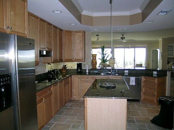 5th image of 230 N Serenata Dr Unit 713