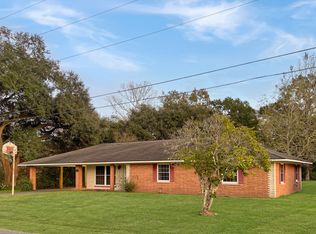 116 Ira Dr, Breaux Bridge, LA 70517
