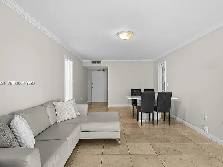 18011 Biscayne Blvd #902 — Photo 20