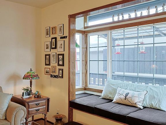 5th image of 1276 Avocado Ave