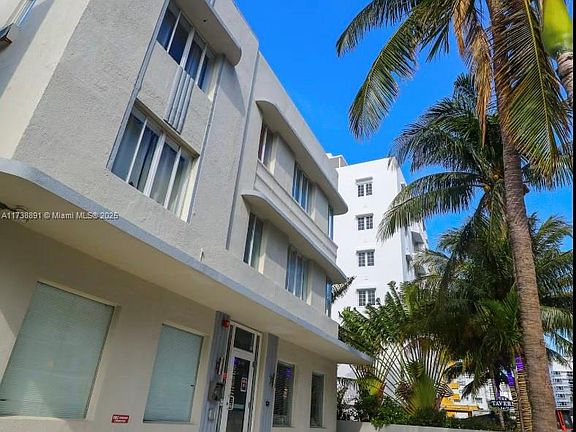 3rd image of 3710 Collins Ave #N-206
