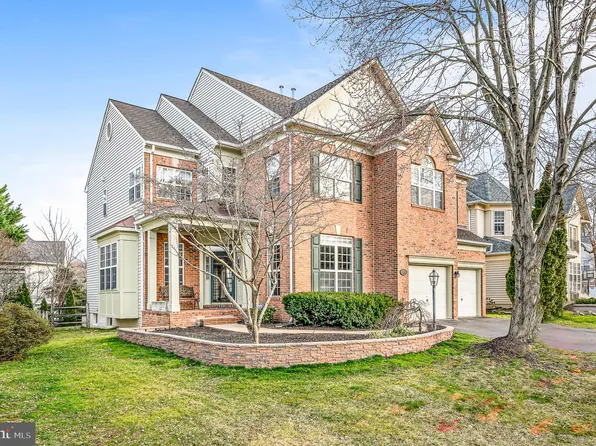 20416 Tappahannock Pl, Sterling, VA 20165