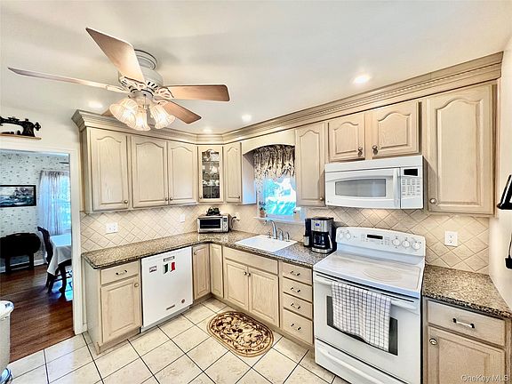 4th image of 199 Claxton Avenue