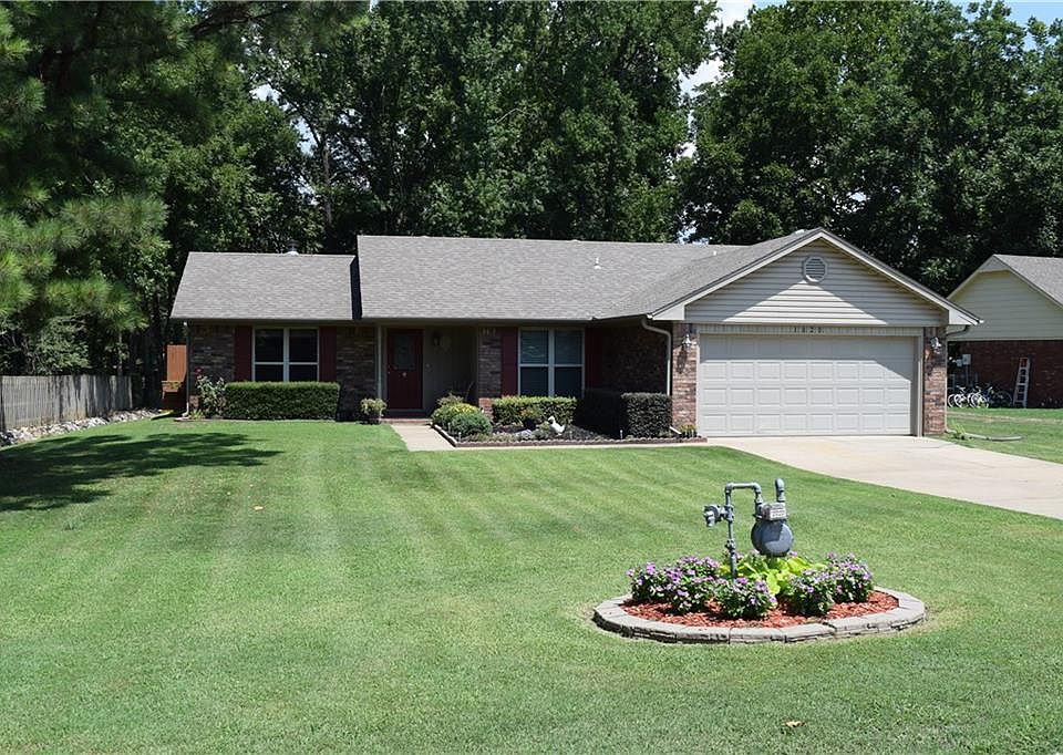 1st image of 1020 Mitzi Ln
