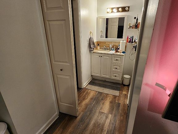 5th image of 2161 Peachtree Rd NE APT 205