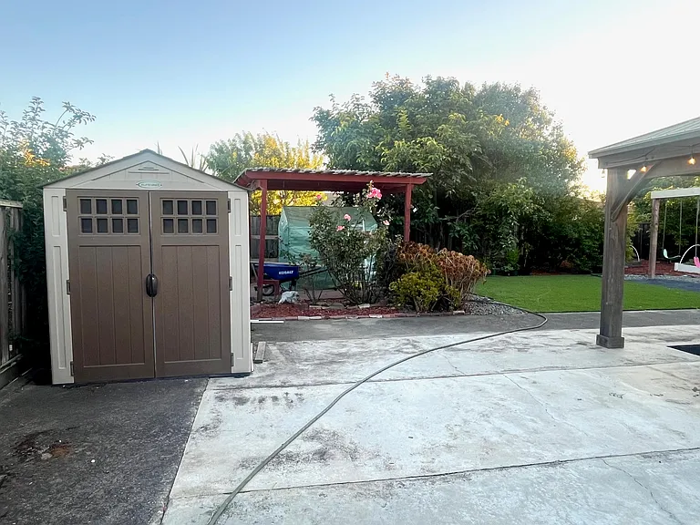 32530 Shiela Way — Photo 13