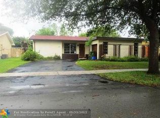 311 NW 98th Ter, Pembroke Pines, FL 33024
