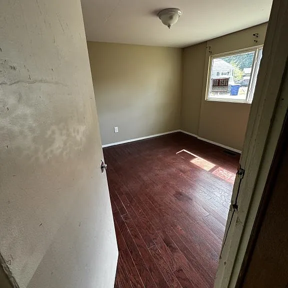 111 Jellico Ln — Photo 6