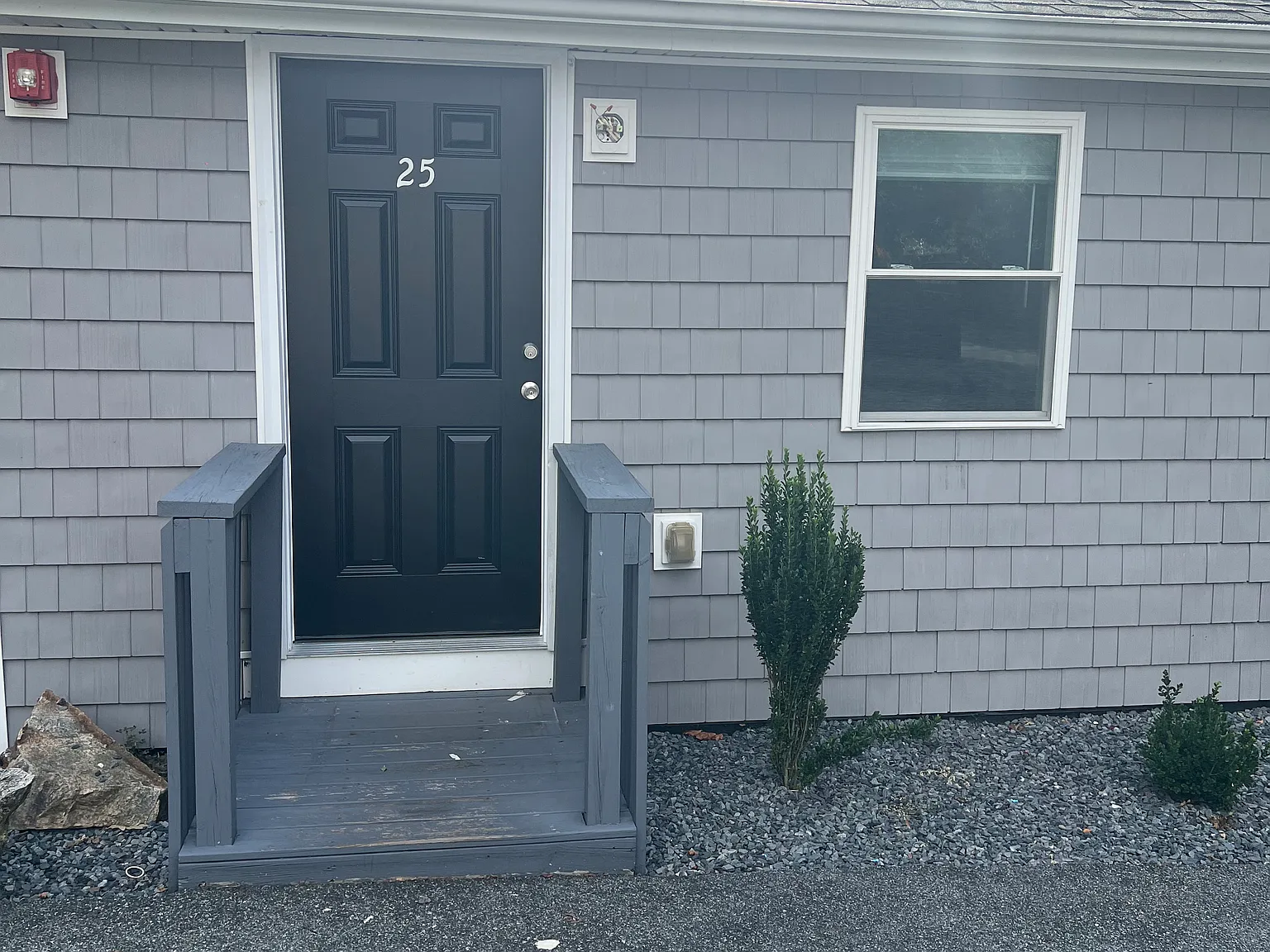 2 bed, 900 sqft, $1,800 — Photo 2