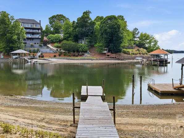 7015 Chelsea Day Ln, Tega Cay, SC 29708