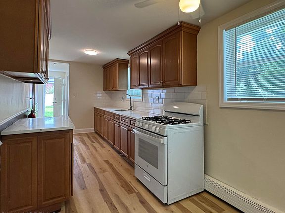 5th image of 410 2nd Ave Unit C