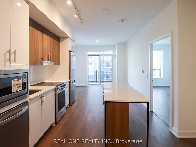 5105 Hurontario St #617 — Photo 7