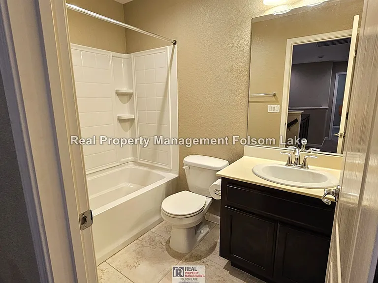 303 Cezanne Ln — Photo 9
