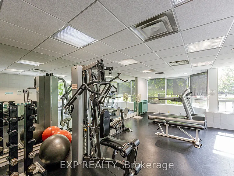 7250 Yonge St #1709 — Photo 23