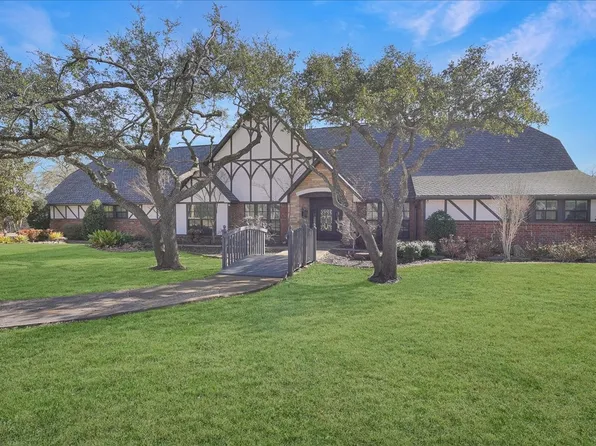 604 Hampton Rd, Glenn Heights, TX 75154